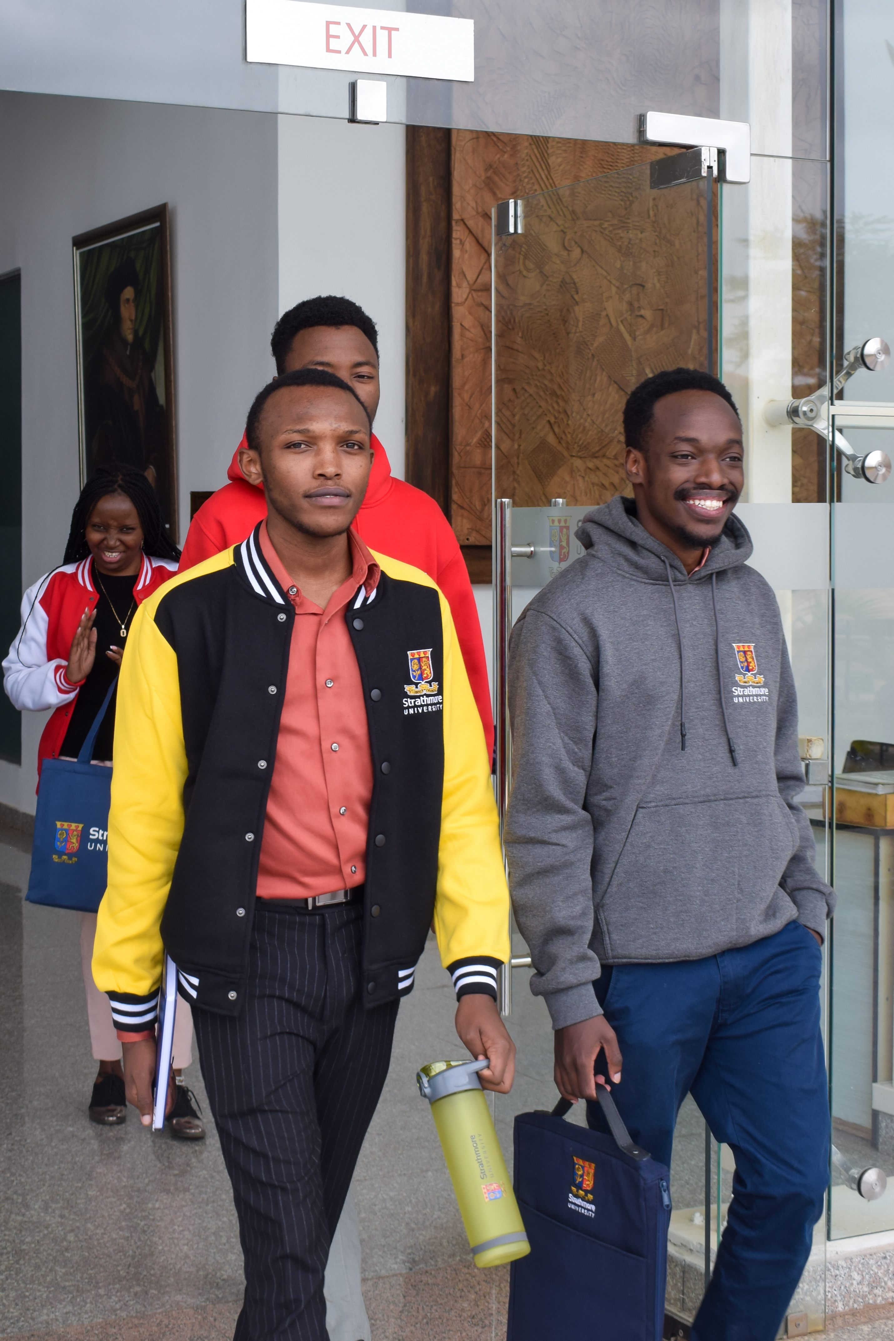 Men in Jacket & hoodies